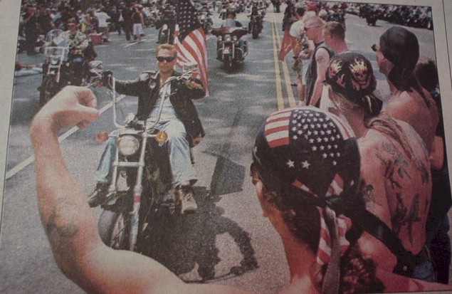 rlthnd-1.jpg (84067 bytes)